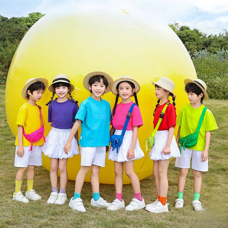 Children's dance performance elementary school students cheerleader sports meeting kindergarten graduation photos color collective jumping sugar Six 1
