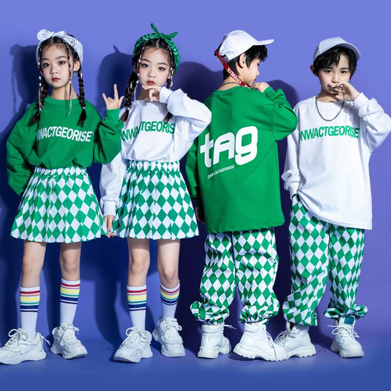 Factory selling primary and secondary school sports games The opening ceremony of the clothing class, the kindergarten M cheales, the performance of the children six