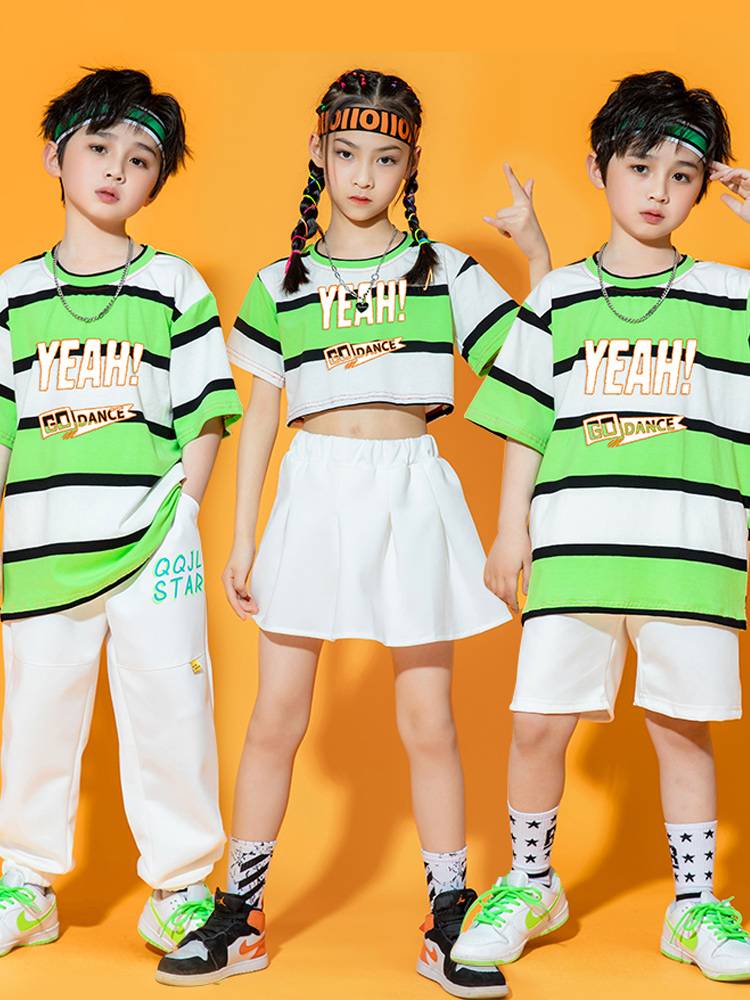 Children's Jazz Dance Watch Server Kindergarten La La Team Student Games Lala team performing dance service men and women