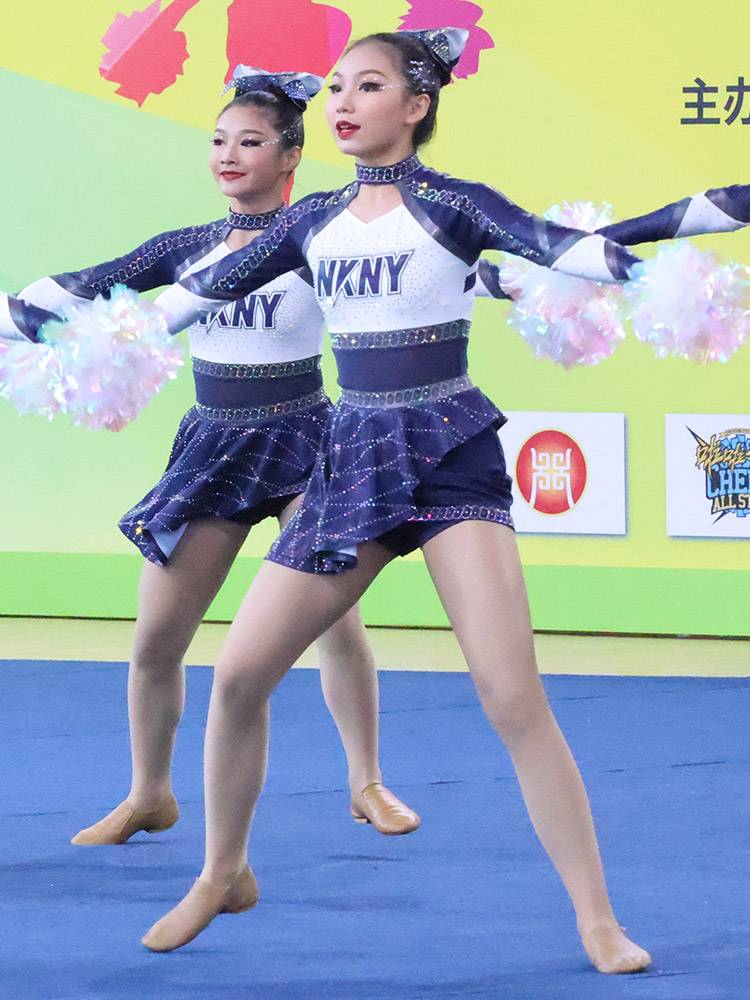 Custom cheerleading competition clothing cheerleading team clothing team clothing team clothing and gym costume 24 new students female and male