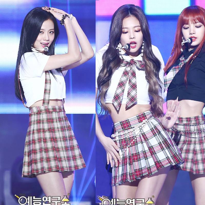 the korean girls perform the uniform of the cheerleaders, the jk-girl girls' jazz group red costume