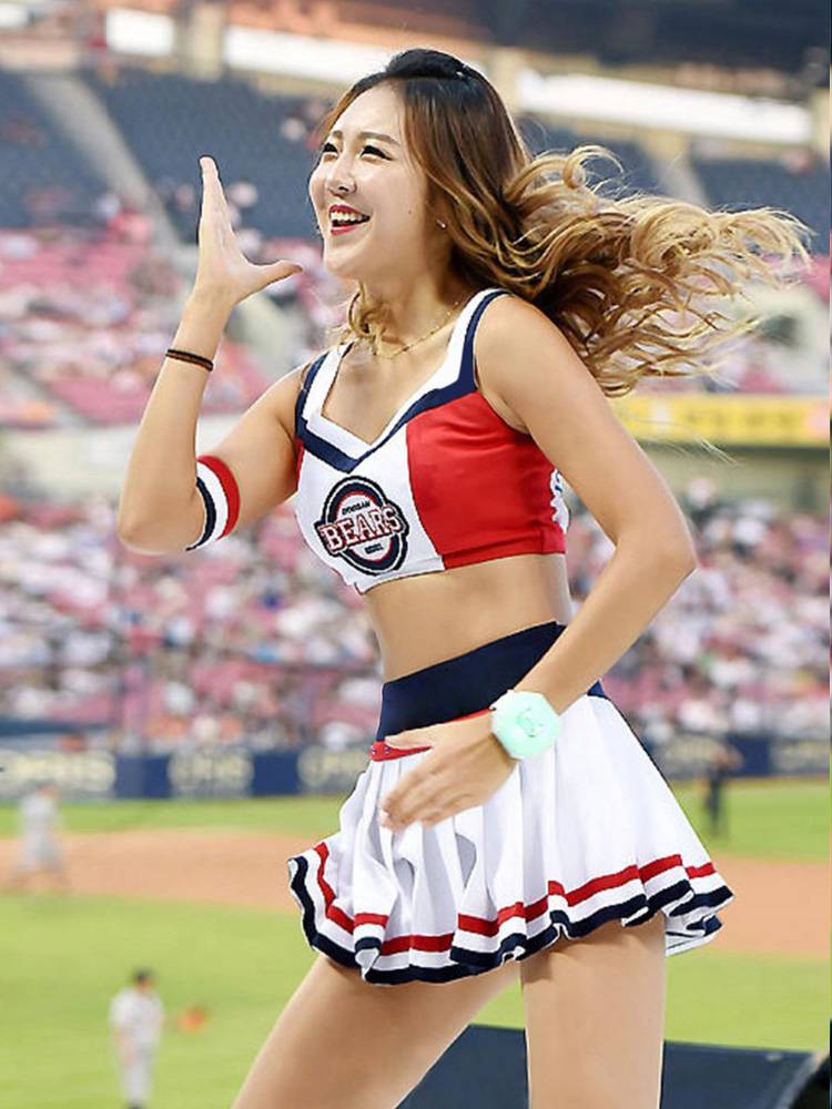 Women's Team La La Team Performing Sexy Jazz Korean Dance Korean Baby Performance Server Adult La Fuck Steak