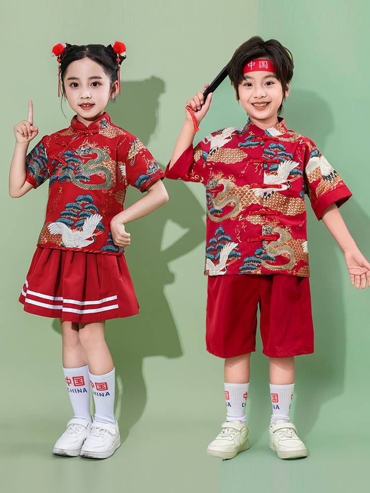 Children's Children's La La Team China Style Performance Services Tangguang Kindergarten Games opening ceremony National Chao Class Services Performance