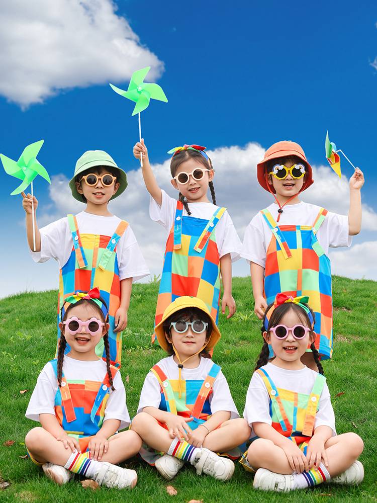 Liu Yizhen performance service service kindergarten Lala team dance dance class service cheerleading team performance service summer dress cute