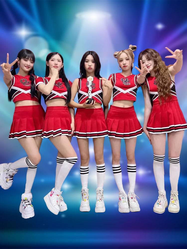 The Korean girls cheerleading and cheering, hot, sweet and spicy dress with a soccer baby costume