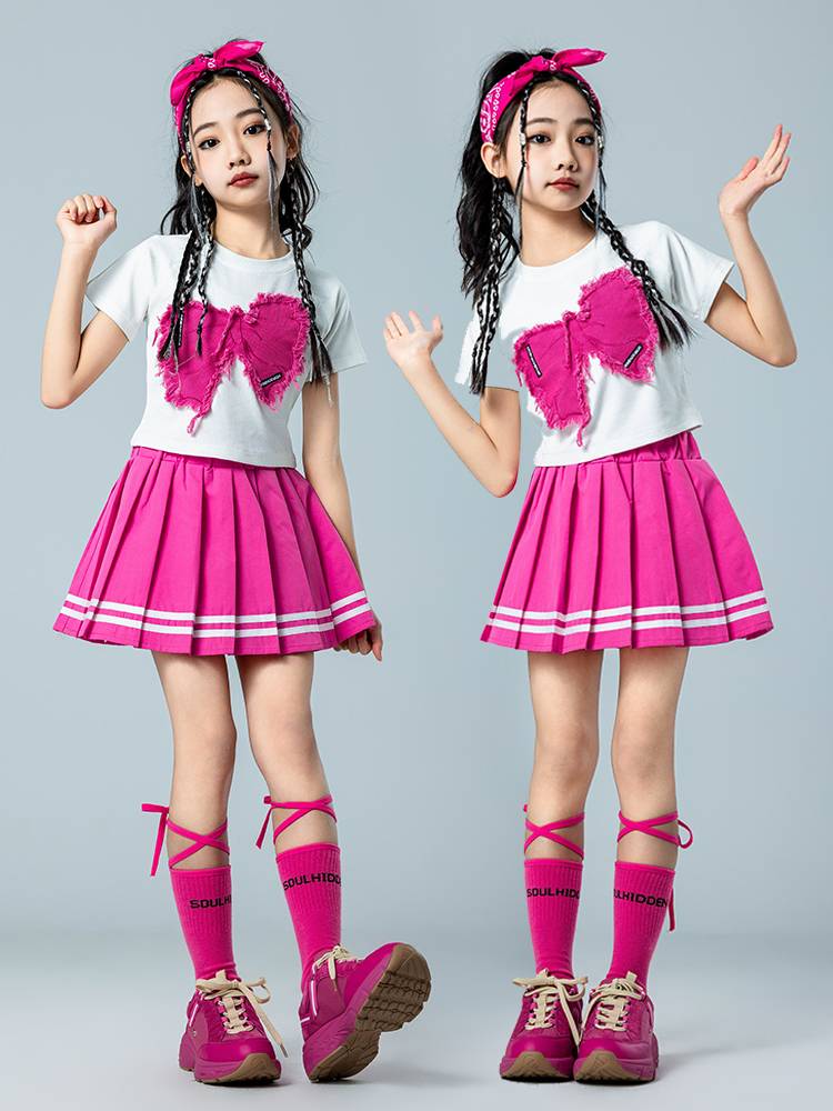 Children's cheerleading team performance event opening ceremony enrollment clothing elementary school student kindergarten class clothing performance clothing