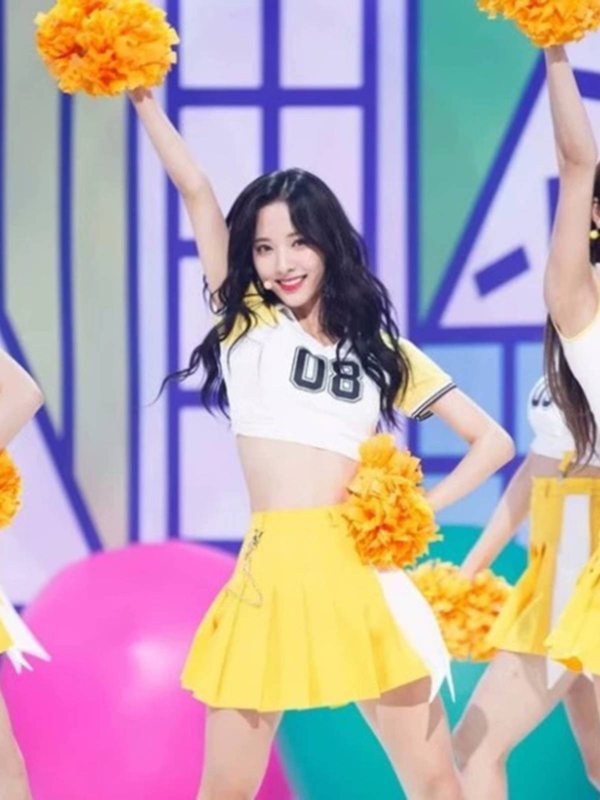 Cosmic Girl Happy Korean Girls' Team Performance Granddraders Performance Student Lala Team La La La Fuck Fuck Female Woman