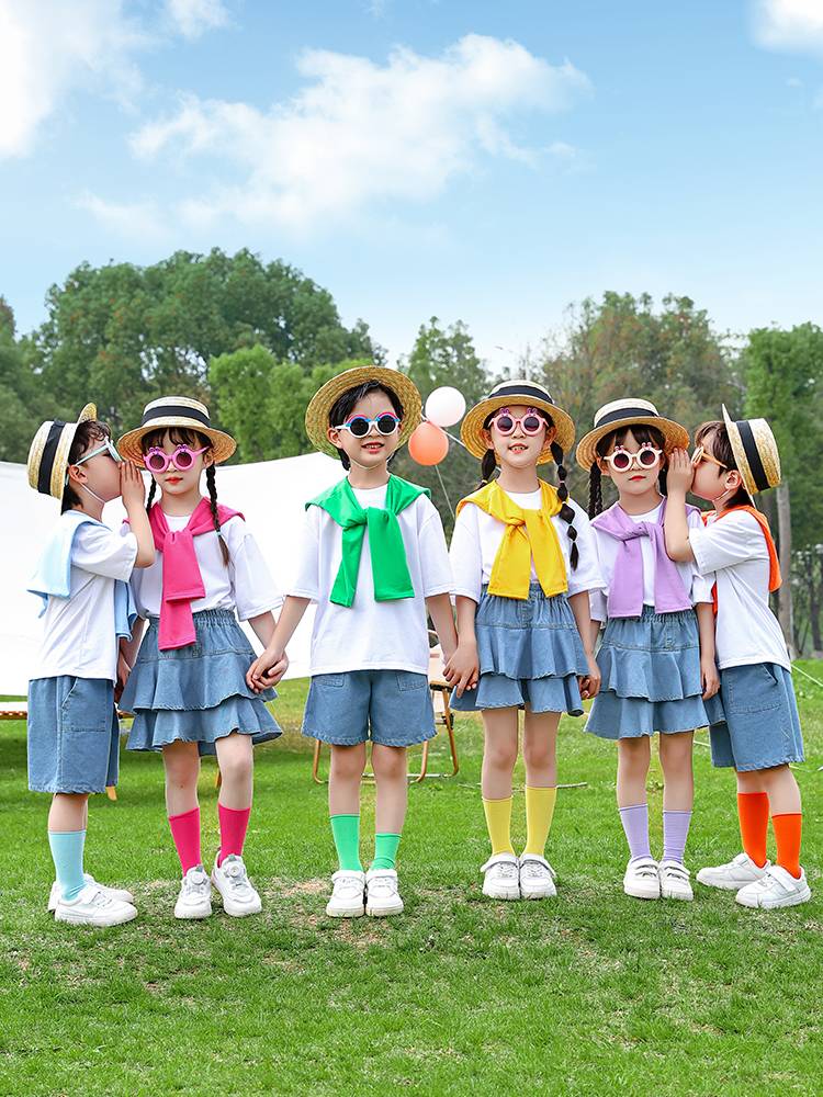 Liuyi Children's Performance Service Kindergarten Graduation Photo Dance Chorus Series Primary School Games Performance Service