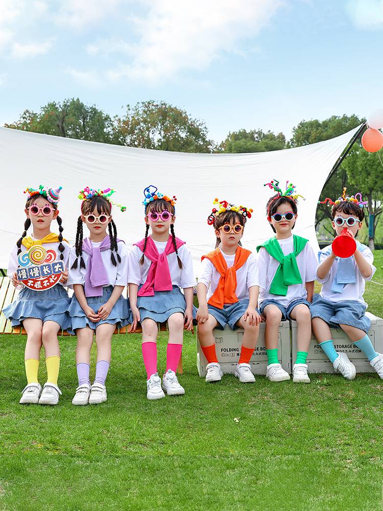 Liuyi Children's Performance Service Kindergarten Graduation Photo Dance Chorus Series Primary School Games Performance Service