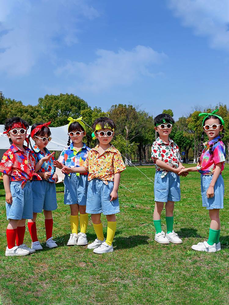 Liuyi Kindergarten Hong Kong Wind Dance La La Team Performance Service Small and Seed Student Games Parent -Child Interactive Performance Service