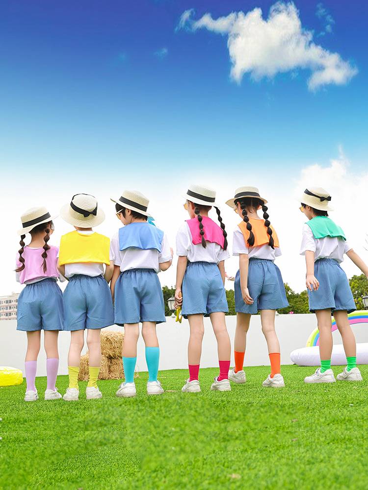 Kindergarten Graduate Show Costume National Chao Elementary School Games La La Team Performance Color Liuyi Children's Performance Service