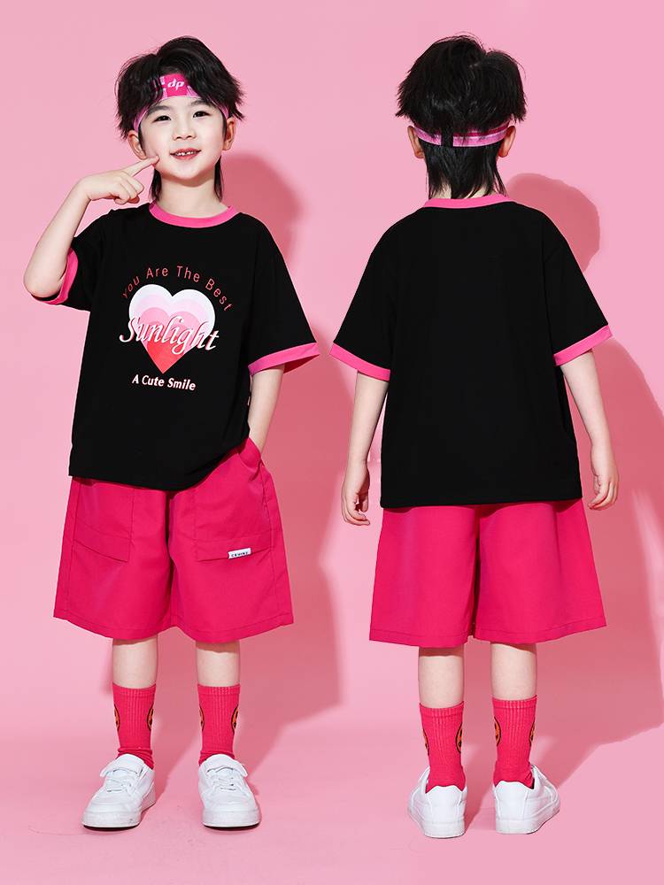 Children's Games Clothing Liuyi. Tong La La team performance service kindergarten love short -sleeved performance set