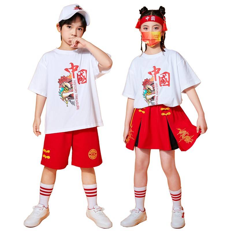 Recommended young children cheerleading teams to wake up lion chorus primary school sports meetings Chinese style kindergarten watch