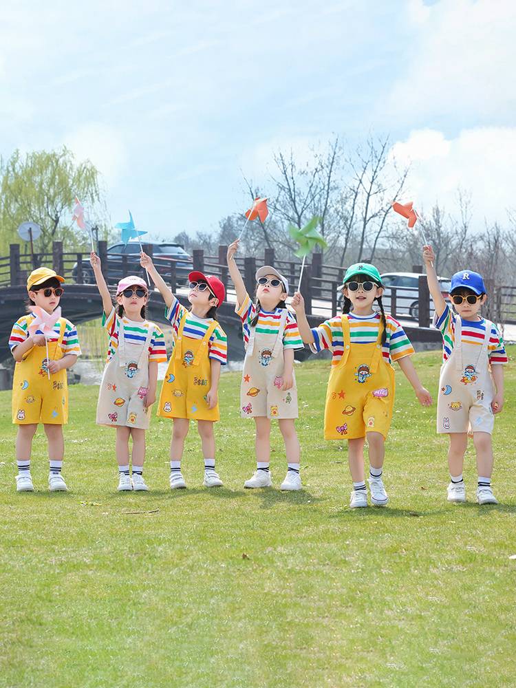Kindergarten shift service summer short -sleeved set children's rainbow T -shirts cheerleader 61 performers graduation photo garden service