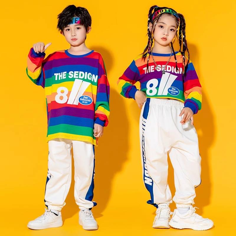 The opening ceremony of the Primary and Middle School Games Clothing Kindergarten Children's La Team Performance Service Spring Festival Chinese style