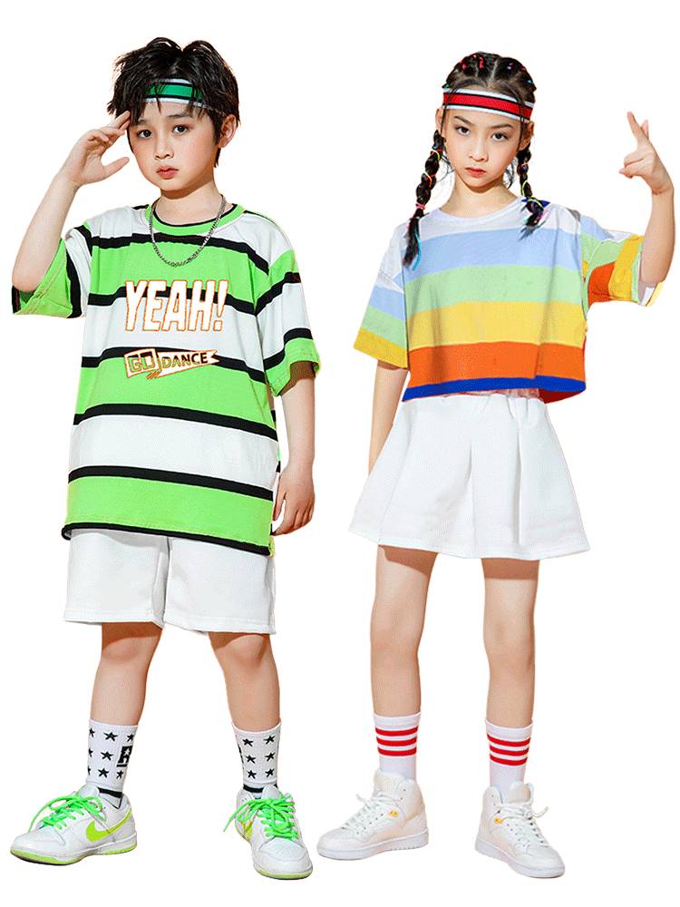 Children cheerleading watching service Kindergarten Jazz Dance Street Dance Student Games Lala team performance service dance