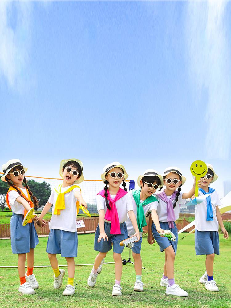 Children's Day Performance Care Kindergarten Graduation Photo Candy -colored Tema Elementary Student La La Team Performance Service