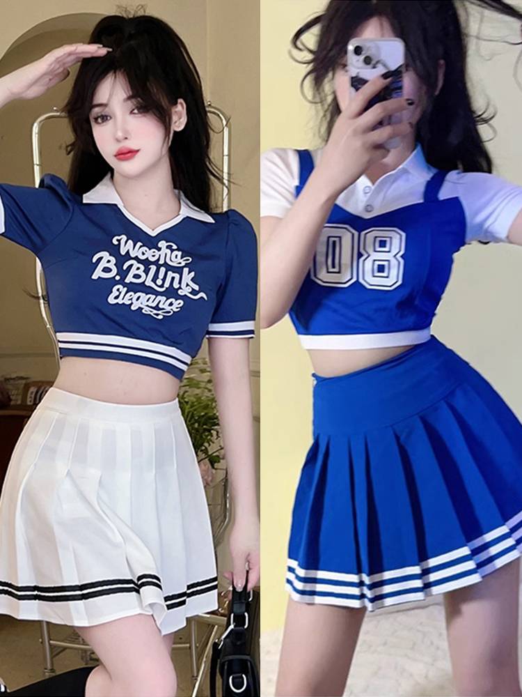 The opening ceremony of the college student sports meeting, the Korean version of the women's team Lala team performed football baby cheerleader clothing
