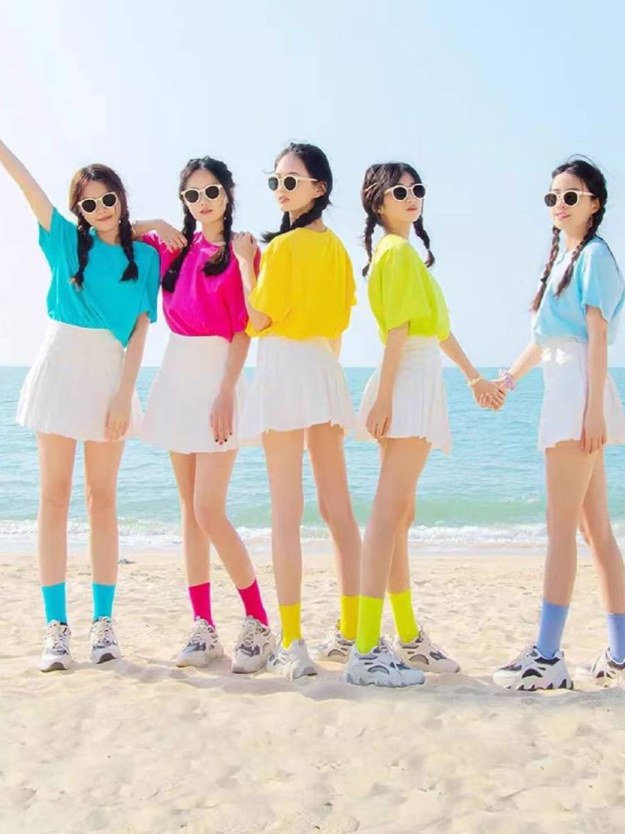 Candy -colored pleated skirt set Summer la la la fucking performances of the Lara team performance season graduation season girlfriends clothing