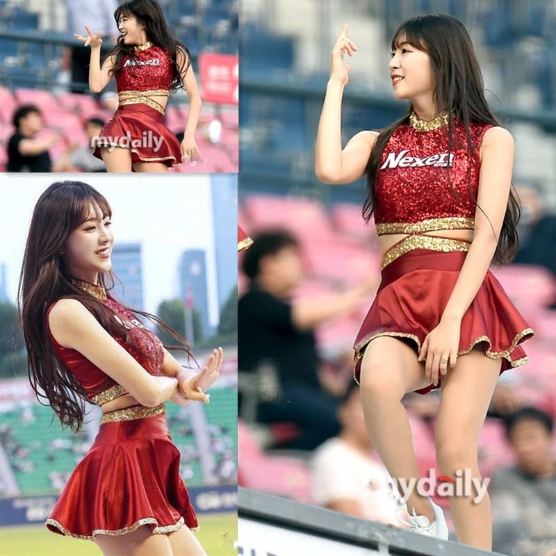 Korean women's cheerleading team, football-baby college sports, girls' age