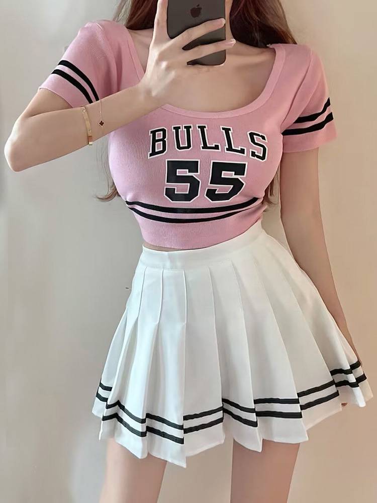 Adult cheerleader performance service college student Korean women's team European football baby cup