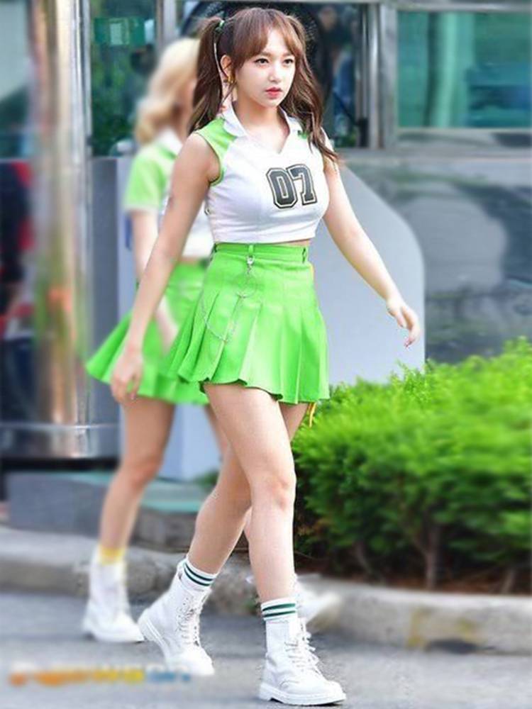 The Korean women's cheerleading costumes, the soccer baby cheerleading costumes for college students