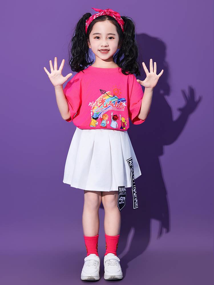 Children's Children's La Team Performance Services Service Kindergarten Class Service New Elementary School Games La La Xuexuka