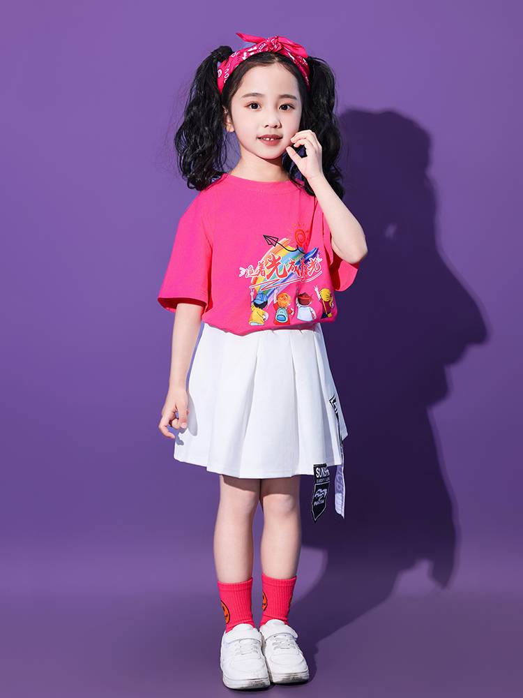 Children's Children's La Team Performance Services Service Kindergarten Class Service New Elementary School Games La La Xuexuka