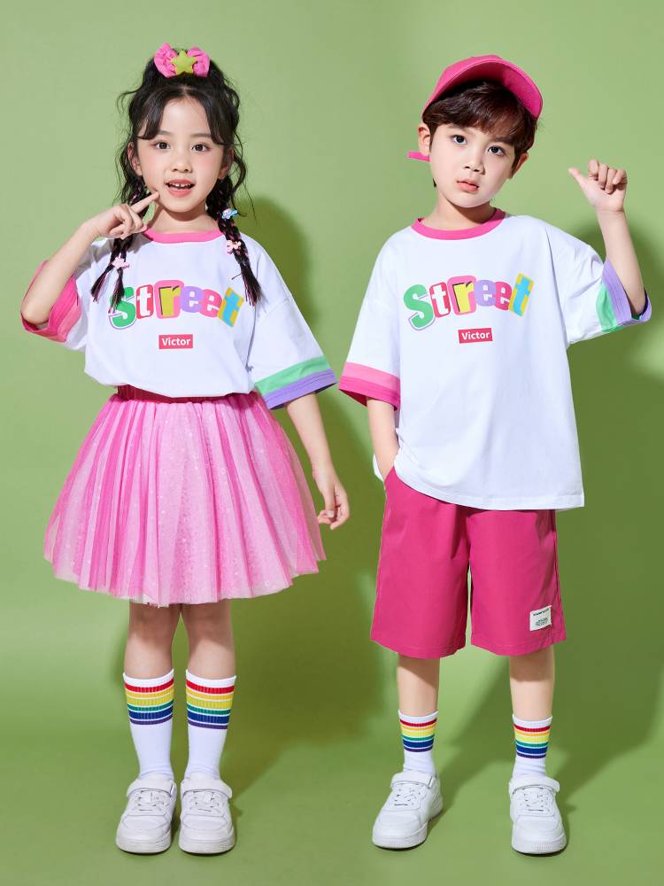 The opening ceremony of the elementary school sports meeting clothing set Rainbow suit happy performance service Liuyi children cheerleader performance service