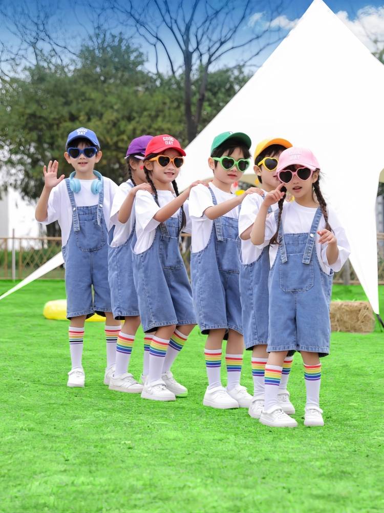 Children's Performance Service Kindergarten Graduation Photo Class Server Gowbot Botal Pants Summer Primary School Elementary School La La Team Performance Services