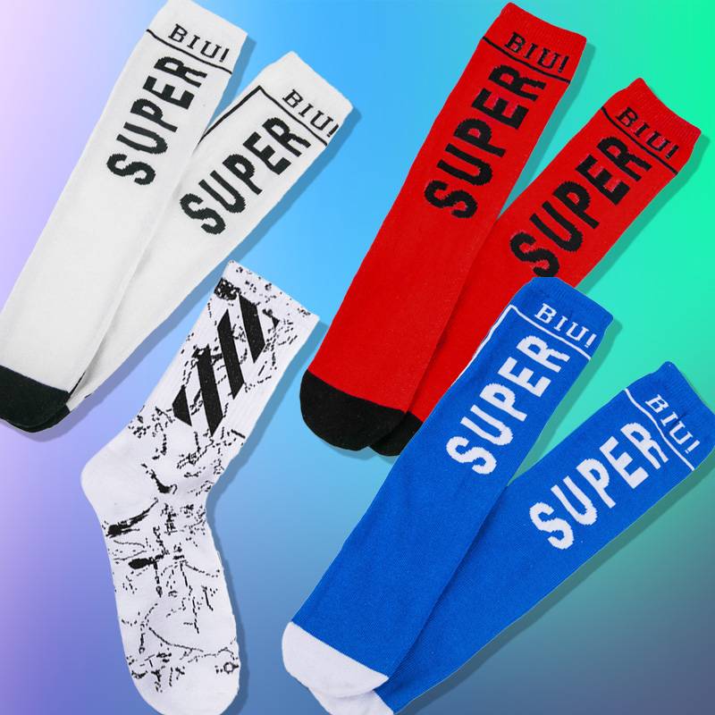 ♪ Soccer sock, soccer hats with accessories ♪