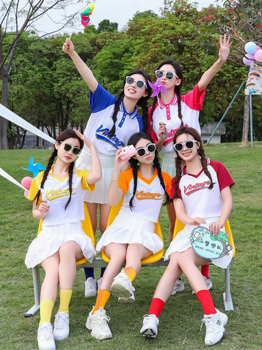 The opening ceremony of the Graduation Season of Candy Lala Team Performing Student Group Girlfriends Performance Class Series