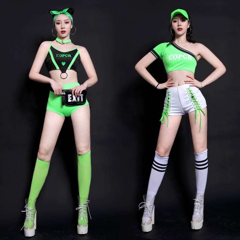 Wayi Bar Bar DS Performance Service New Commercial Performance Combat Team Server sexy Lala team hip -hop practice service