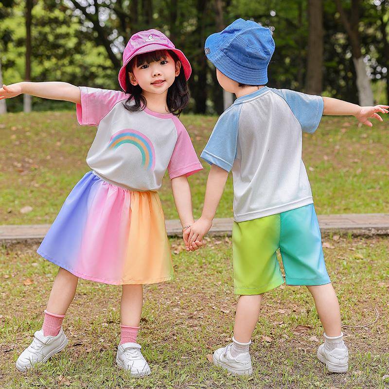 The opening ceremony of the Kindergarten June 1st Performance Service Summer Brothers and Sisters Institution Games Lala Team Chorus Performance Dance