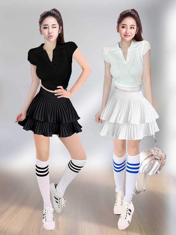World Football Baby Cup showing the female Lala team football dance service modern dance student performance service