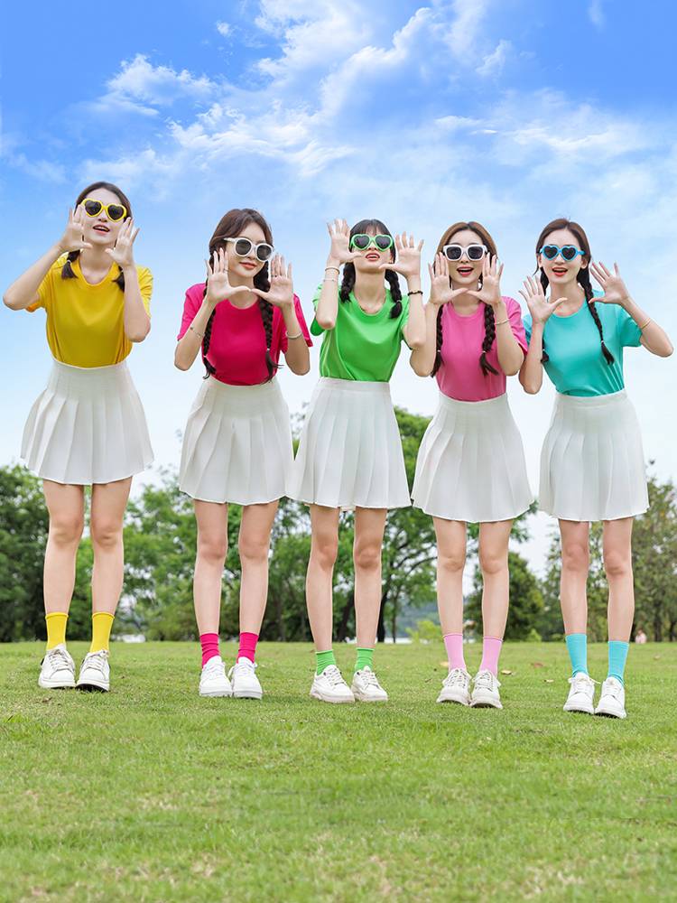 Candy -colored pleated skirt set Summer la la la fucking performances of the Lara team performance season graduation season girlfriends clothing