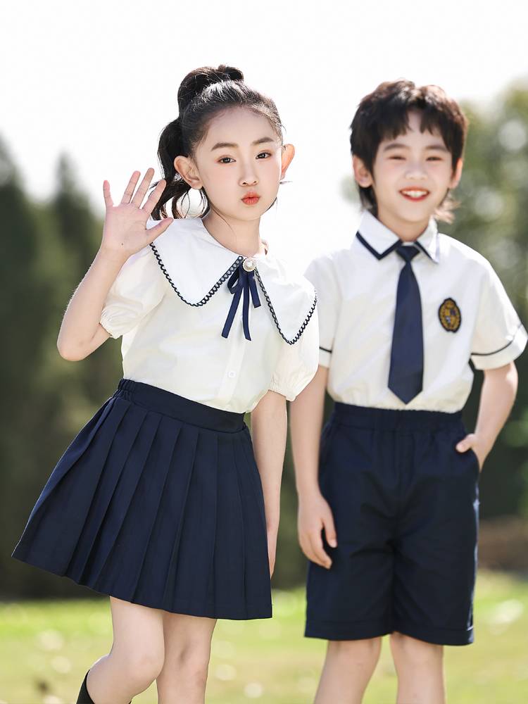 Kindergarten dance service big class graduation clothing sports sports school elementary school service summer Summer June 1 cheerleader performance service