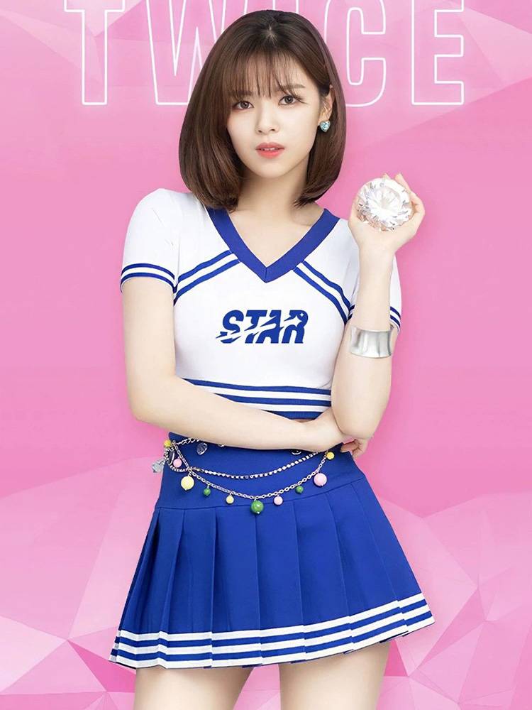 Student La team game dance performance clothing female adult football baby Baby La team performance women's team playing singing service
