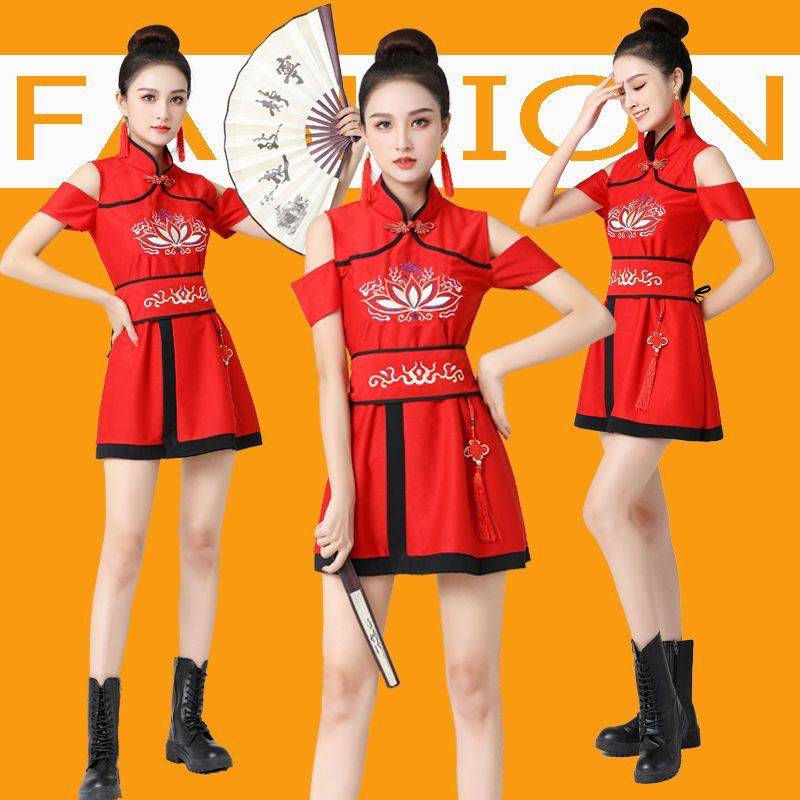 Douyin, the same new year Chinese style, Chinese style jue Ishi dance modern dance performance stage play drum pull pull team annual meeting