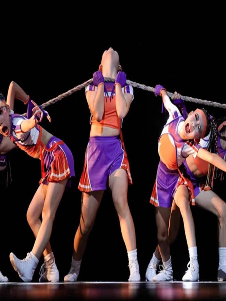Tongxin co -danced dance clothes Xiaohe style children cheerleading team performance service tug of war games
