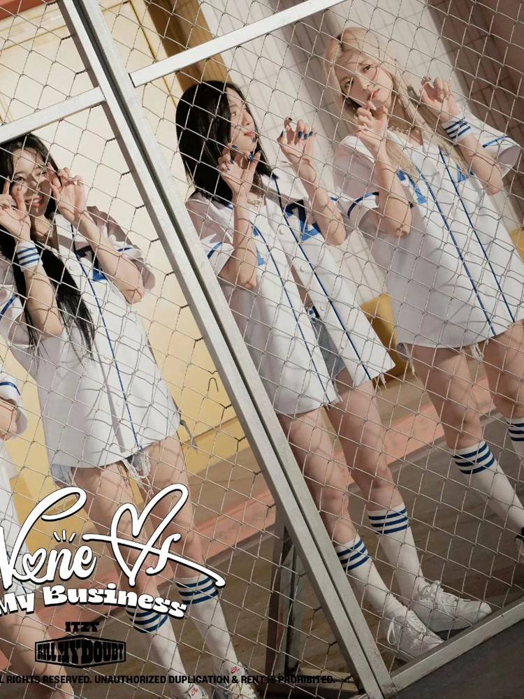 ITZY women's group in the same style of singing clothing American baseball uniform la la la la la la streets dance hip -hop jazz KPOP performance suit
