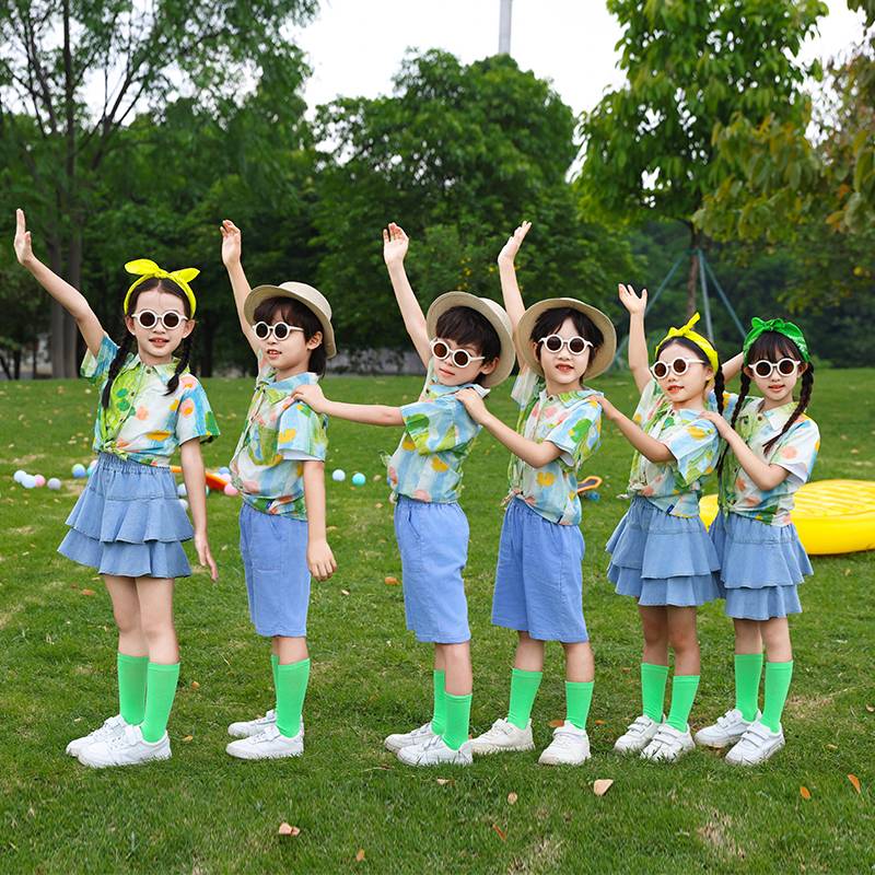 Liuyi Children's Performance Costume Kindergarten Hong Kong Wind Dance Class Service Graduation Photo Games Examine