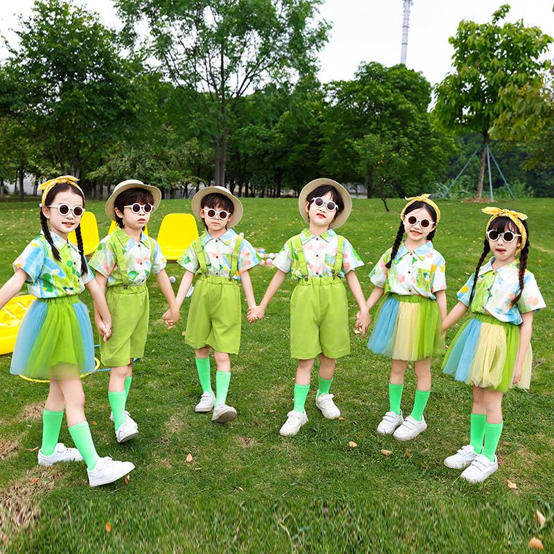 Liuyi Children's Performance Costume Kindergarten Hong Kong Wind Dance Class Service Graduation Photo Games Examine