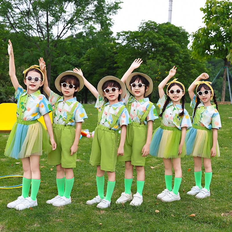 Liuyi Children's Performance Costume Kindergarten Hong Kong Wind Dance Class Service Graduation Photo Games Examine