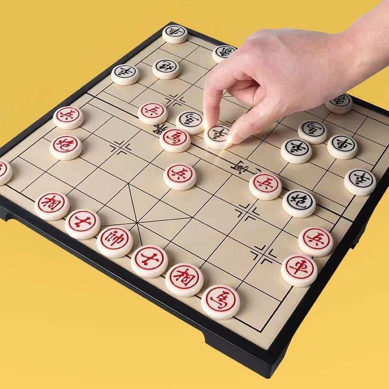 Chinese chess magnetic suction can be folded large high -end high -end folding chessboard set Children's elementary school student puzzle game like chess