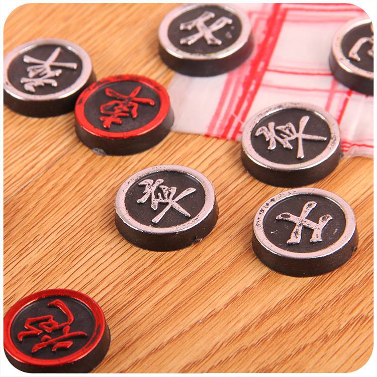 Chinese plastic chess black chess direct for leisure chess and plastic chess puzzle products
