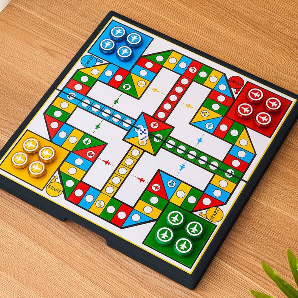 Folding magnetic folding flying chess large environmentally friendly plastic children's primary school students with wisdom magnetic magnets portable magnetic suction