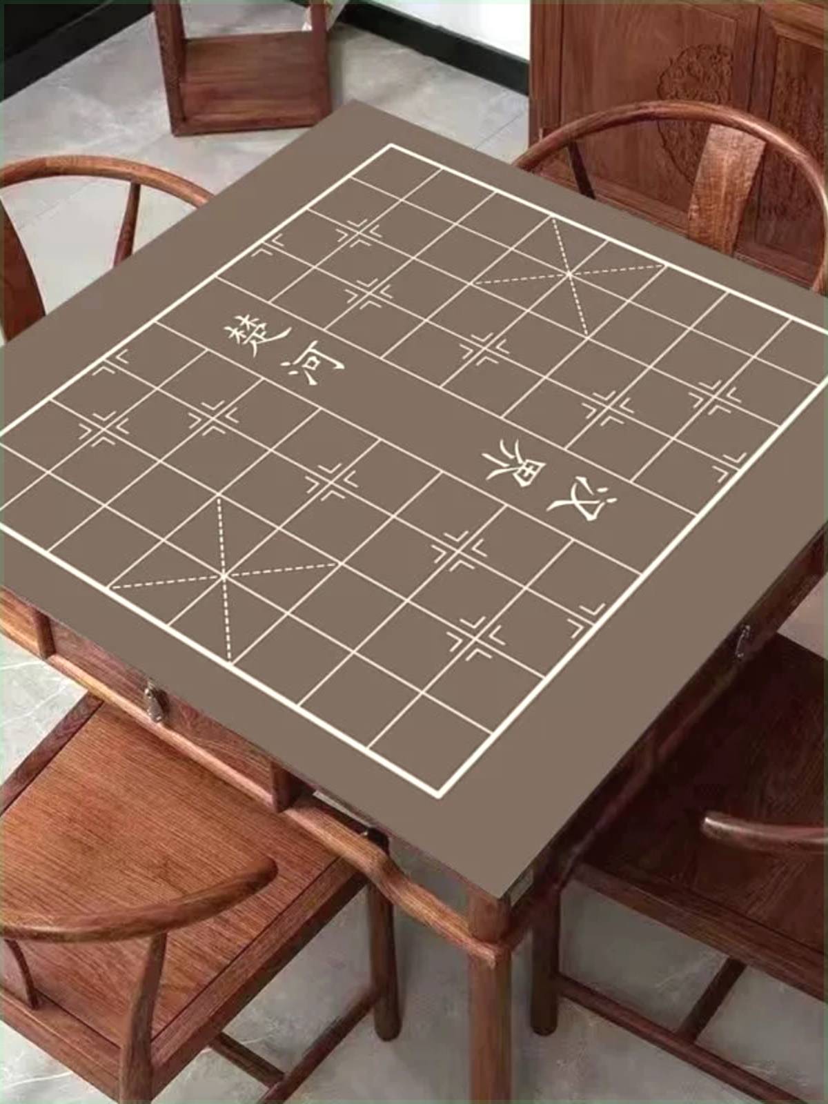 Chess board sells board paper without a large folding of a portable tablecloth with a slide-proof tablepad