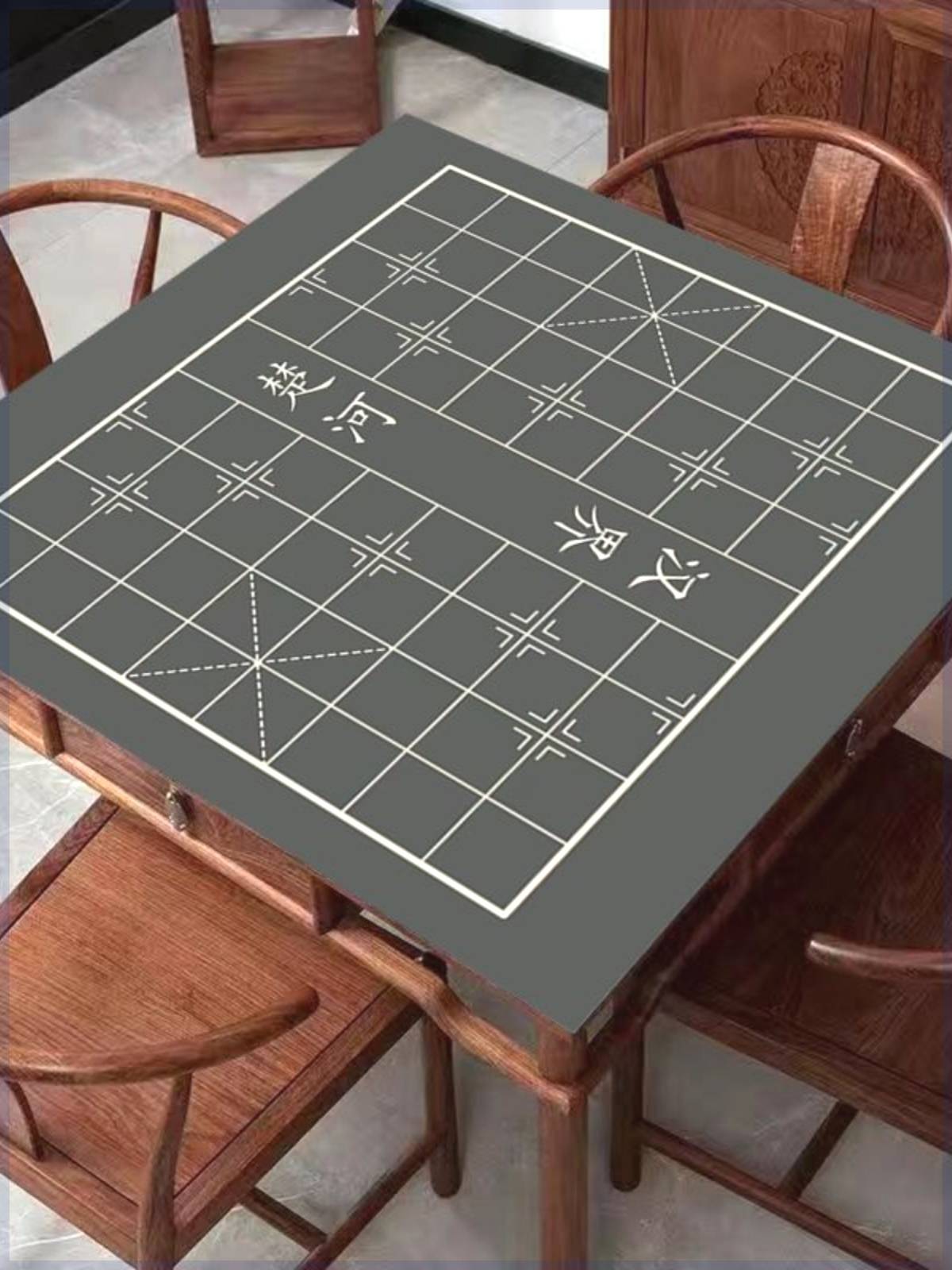 Chess board sells board paper without a large folding of a portable tablecloth with a slide-proof tablepad