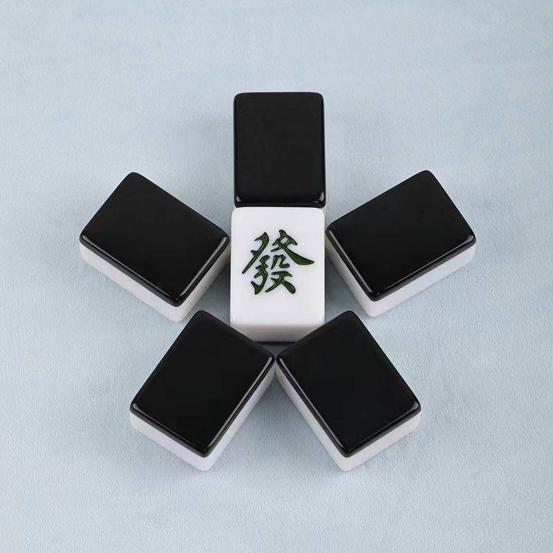 Furnishing hand -rubbed mahjong dual -match mahjong full set of 144 sparrow portable high -value mahjong card travel box models